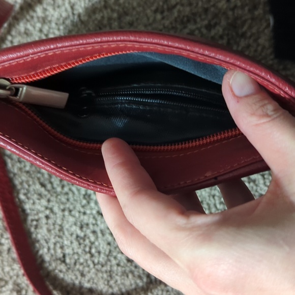 Small Real Italian Leather Cross Body Bag - Picture 4 of 5